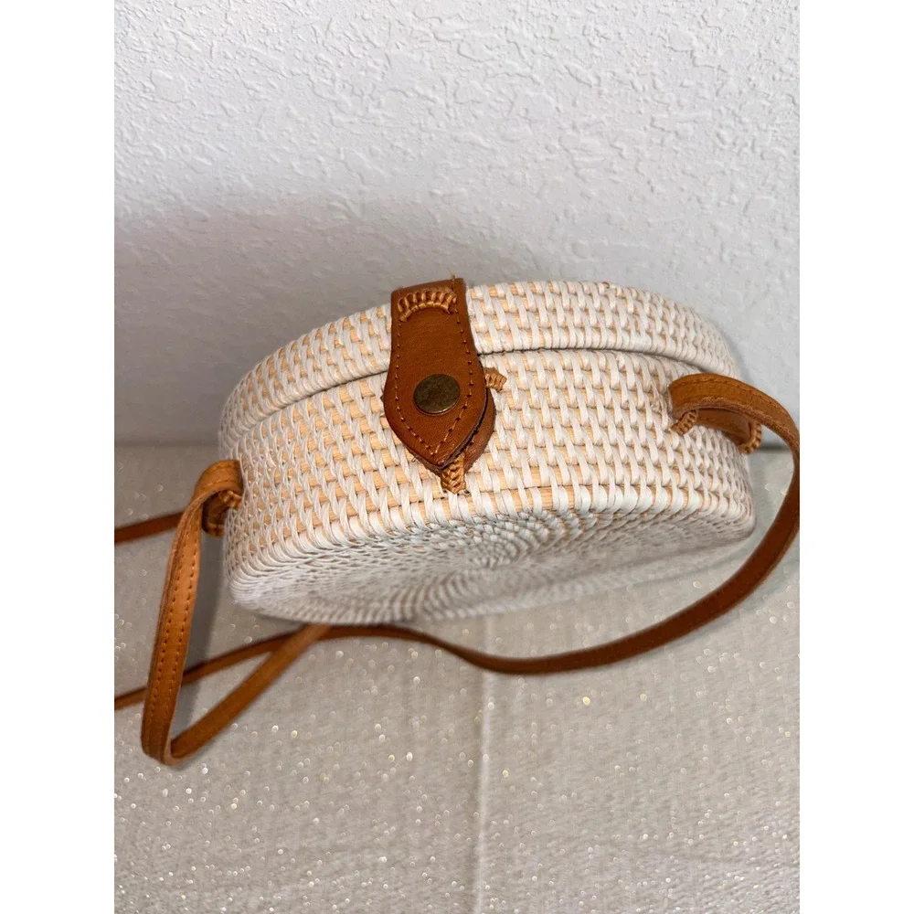 Round Rattan wicket Crossbody Bag White Tan‎ Excellent Boho Woven Circle